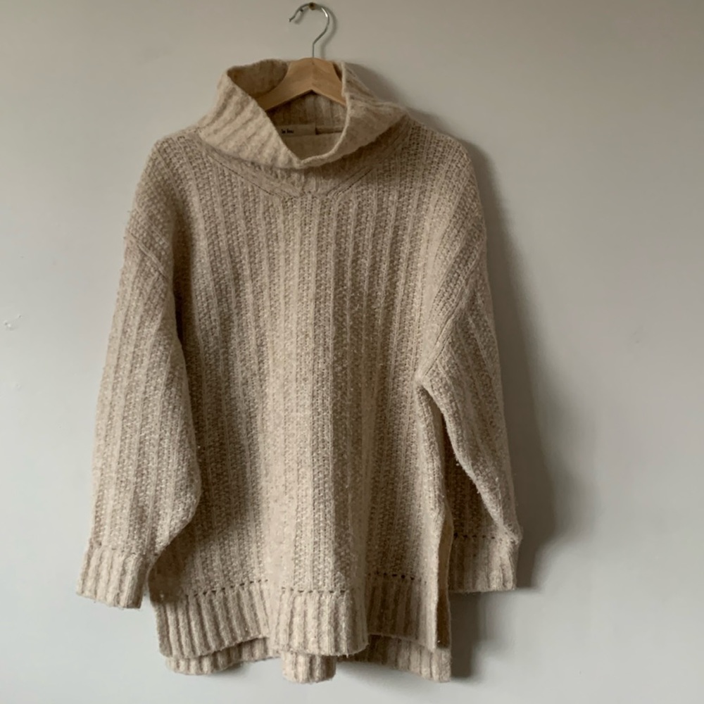 Aritzia Wilfred LeFou Sweater